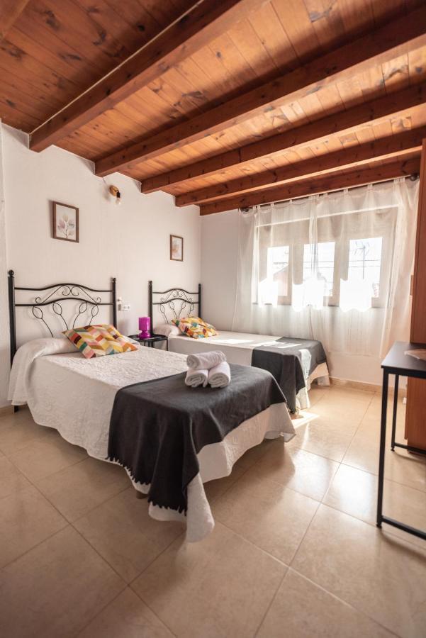 Pension Quintana Prellezo ภายนอก รูปภาพ