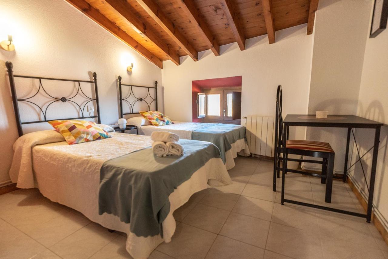 Pension Quintana Prellezo ภายนอก รูปภาพ