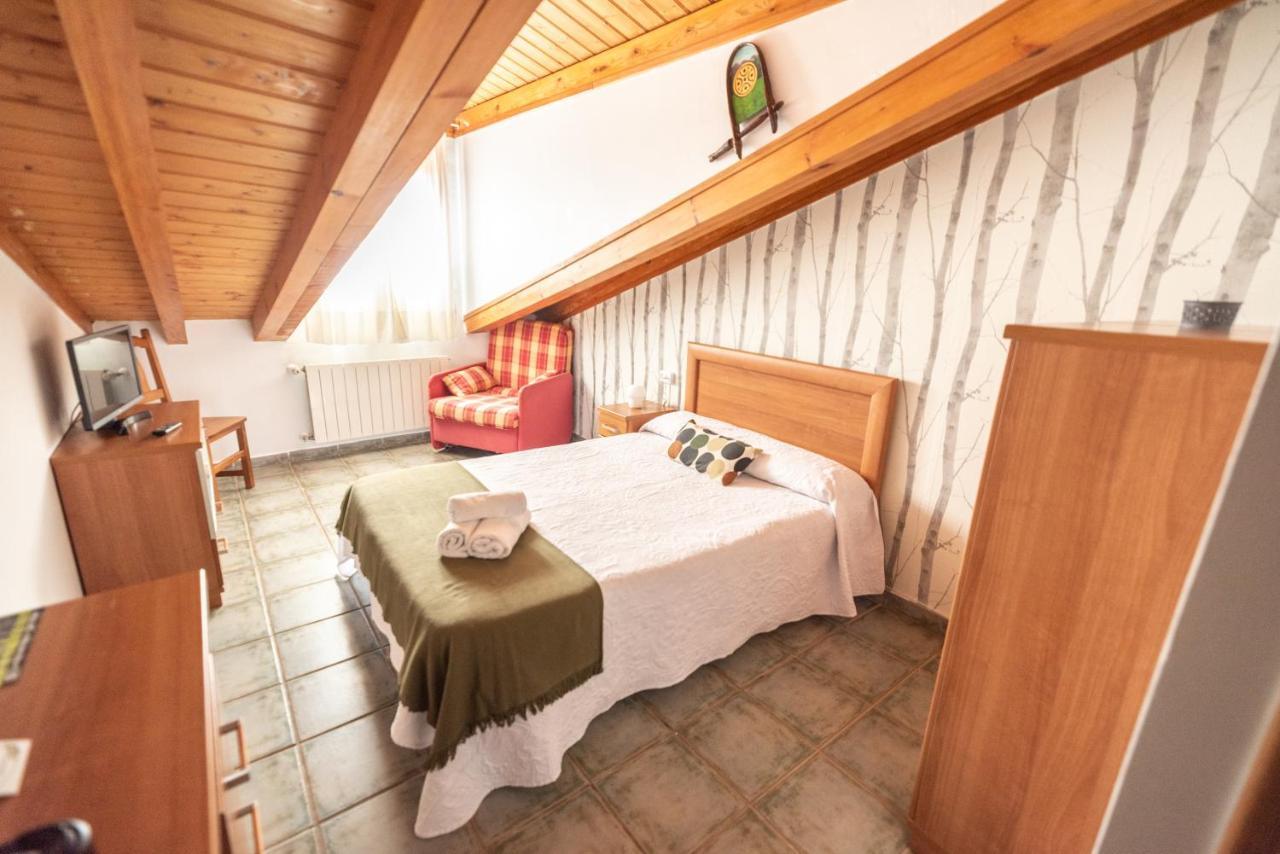 Pension Quintana Prellezo ภายนอก รูปภาพ