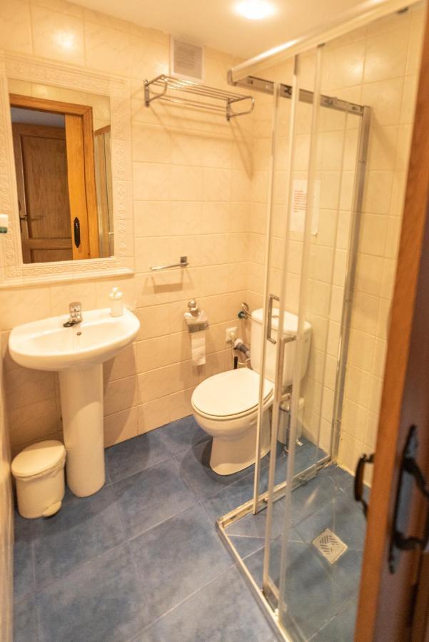 Pension Quintana Prellezo ภายนอก รูปภาพ